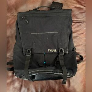 Thule Backpack Paramount 24L Black Rolltop Travel Laptop Bag Pre-Owned backpack